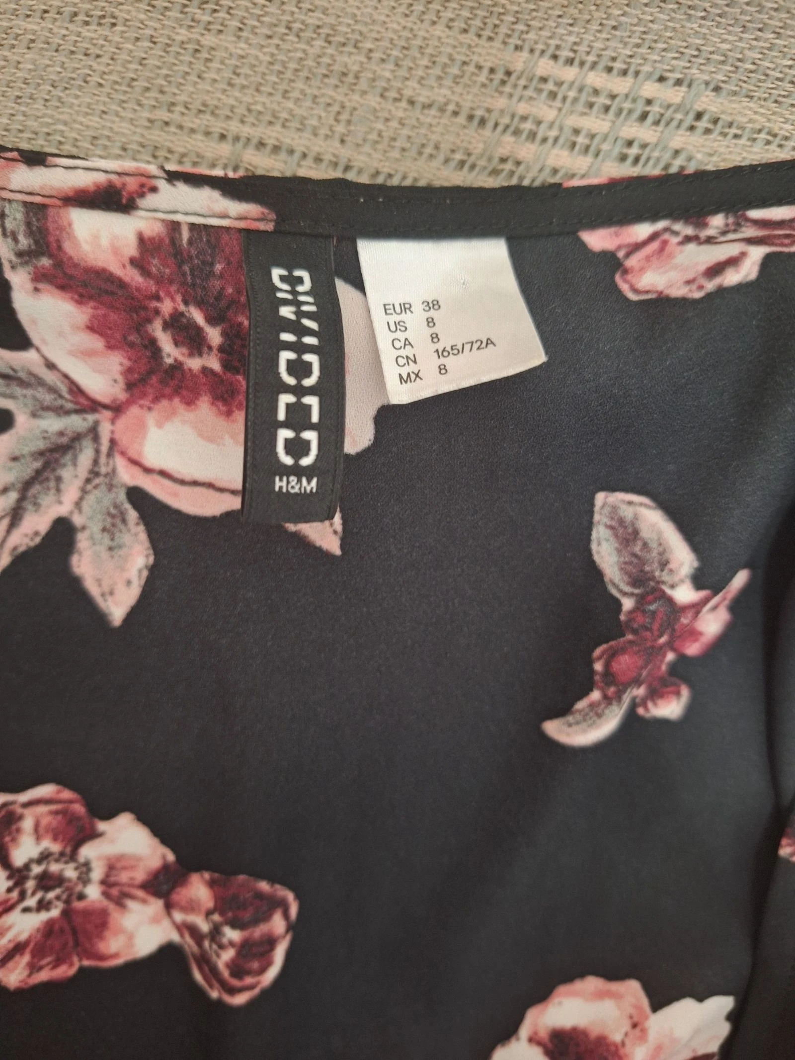H&M black floral short dress size 38 cross neckline long sleeves – photo 6